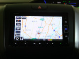ナビゲーションももちろん装備。多彩な機能で快適ドライブをアシスト。オーディオ機能も充実していますね。