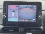 【アラウンドビューモニター&バックモニター】クルマを真上から見下ろしているかのような映像が表示され、周囲の状況がひと目で把握できます!駐車が苦手な方でも安心してスマートに駐車できます!