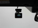 万が一のトラブルのときにも役に立つドライブレコーダー(前後2カメラ)を装備しています。側面衝突や幅寄せ・割り込み対策に!