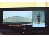 バック駐車が苦手な方の強い味方です。後方の状況が一目で分かりますので安心ですね。