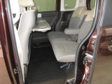 リアシートも綺麗な状態です。