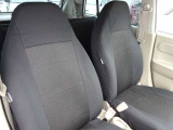 シートは全席クリーニング後、新品のシートカバーを取付しました。