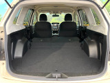 後席を格納すると、これだけの広さが!シーンに合わせたシートアレンジで、大きな荷物も積むことが出来ます♪