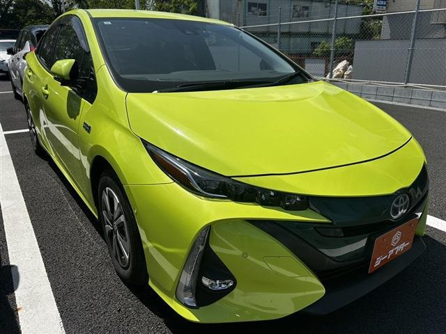 トヨタ プリウスPHV 
