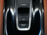 あんしんパッケージ装備車です。低速域衝突軽減ブレーキと誤発進抑制機能,サイドカーテンエアバックにより万一の事故防止と乗員保護に役立ちます。