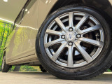 【14インチアルミホイール】外観にマッチしたアルミホイールを装着しております。各種アルミホイールや、スタッドレスタイヤも取扱いしております。是非ご相談ください♪