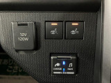 前席シートヒーター、USBアダプターも付いていますよ♪