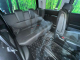 3列目シートはもちろん状態良好☆大人でもゆったりと座って頂けますので、大人数でのお出かけもラクラクです♪ご家族で、気の知れた仲間で、ドライブに行くのが楽しみですね♪