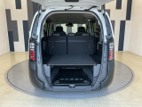 ラゲッジスペースは日常使う分には充分な広さです。2段ラックモードで上下の積み分けが可能です!