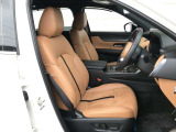 【運転席パワーシート&ドライビングポジションメモリー機能】運転手にあったシートパターン設定可能です。