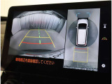 バックガイドモニターで、後方を確認しながら安心して駐車することができます。運転初心者も熟練者も必須の機能ですよ!