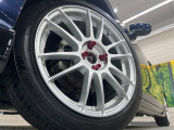 【アルミホイール】外観にマッチしたアルミホイールを装着しております。各種アルミホイールや、スタッドレスタイヤも取扱いしております。是非ご相談ください♪
