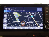 ホンダ純正ナビなのでダッシュボードにスッキリと収まっています。ナビの案内があれば土地勘の無い所でも道に迷わず安心!見知らぬ土地へのドライブも一層楽しくなります!
