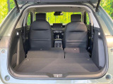 後席を格納すると、これだけの広さが!シーンに合わせたシートアレンジで、大きな荷物も積むことが出来ます♪