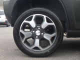 純正のアルミホイール!足元までカッコよく決まってます!!
