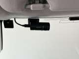 【室内カメラ】前後方カメラでは映しきれない車内・車側面をカバー!駐車中の当て逃げ・いたずらや車上荒らしなどをしっかりと記録します。