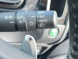 ヘッドライトのオートライト機能がついています。周囲の明るさを感知して、自動で点灯してくれます。