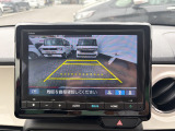 バックカメラも付いています! 運転が不慣れな方でも安心して駐車が可能です!