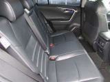 後部座席もクリーニング済