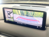 【360&deg;ビューモニター】専用のカメラにより、上から見下ろしたような視点で360度クルマの周囲を確認することができます☆死角部分も確認しやすく、狭い場所での切り返しや駐車もスムーズに行えます。