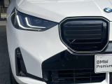また、BMW正規認定中古車は、エマージェンシーサービスが自動付帯。24時間365日、皆様のカーライフをサポート致します。確かな安心のうえで、「駆けぬける歓び」をご堪能ください。