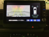バックでの車庫入れも安心です! リアカメラが付いているバックモニター付のナビを装備しております。バンパーについているソナーや、操作線もついており距離感も画面から確認できます。
