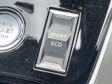 ●走行モードセレクタ:それぞれ使用用途に合わせた走行モードが選択可能です!いつものドライブがより楽しくなる装備です!