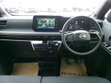 操作しやすい運転席廻り!操作パネルも使いやすい!!ドライブが楽しくなります!