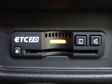 デザインスッキリのビルトイン『ETC』!高速道路の特典はもちろん、キャッシュレスなので料金所では徐行するだけで通過可能です!