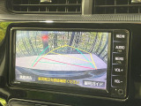 【バックカメラ】駐車時に後方がリアルタイム映像で確認できます。大型商業施設や立体駐車場での駐車時や、夜間のバック時に大活躍!運転スキルに関わらず、今や必須となった装備のひとつです!