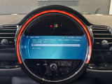 アップルカープレイ装備!!Bluetooth機能も付いておりますので、音楽再生も楽々です♪