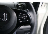 Hondaセンシングの機能のひとつ、アダプティブクルーズコントロール付!アクセルから足を離しても設定したスピードと前車との車間を保ち走行してくれます!車線維持もアシスト☆高速道路で疲労軽減ですね☆