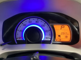 シンプルながらも落ち着いたメーターパネルは大人な雰囲気を演出します。