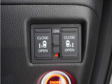 ホンダセンシングが装備されています。アダプティブレーダークルーズやレーンキープアシスト、車線逸脱防止機能なども備えていて、ロングドライブも快適で安全にお楽しみいただけます。