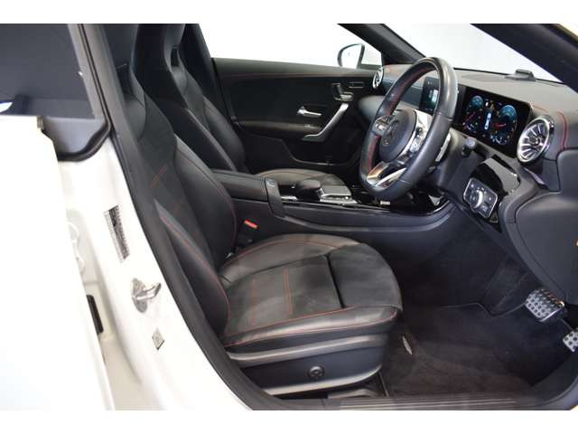 メルセデス・ベンツ CLAクラス CLA180 AMGライン の中古車詳細 (29,000