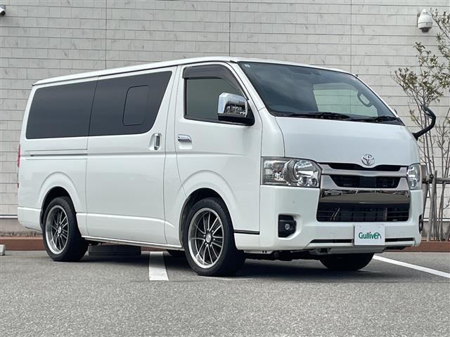 トヨタ ハイエースバン 