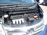 エンジンルームも綺麗です