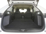 とても握りやすいステアリング!運転手の気持ちがそのまま伝わるかのような反応をしてくれます!小物入れや各ボタンの配置にこだわり、とても使いやすいです !視認性も良好なのでロングドライブもお任せ下さい!
