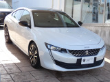 当店の中古車をご覧いただき、ありがとうございます。プジョー 508 GT ハイブリッドのご紹介です。