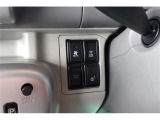 運転席シートヒーター付です。