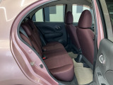 リアシートも広々としていて、座りやすいです。