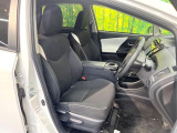 運転席シート廻りは使用感も少なく、良好な状態となっています。前オーナー様が丁寧に使っていたことがよくわかりますね。