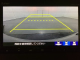 バックでの車庫入れも安心です! リアカメラが付いているバックモニター付のナビを装備しております。操作線もついており距離感も画面から確認できます。