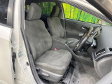 運転席シート廻りは使用感も少なく、良好な状態となっています。前オーナー様が丁寧に使っていたことがよくわかりますね。