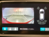 バックでの車庫入れも安心です! リアカメラが付いているバックモニター付のナビディスプレーを装備しております。バンパーについているソナーや、操作線もついており距離感も画面から確認できます。