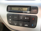 エアコンはもちろんオート機能付き♪操作も簡単です♪