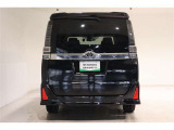 明るく視認性の良いLED式テール&ハイマウントストップランプ採用で、後続車に対して自車の存在をアピールすることて安全性を高めます!
