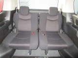 後部座席も気になるようなキズ・汚れやへたり等、大きなダメージはなく、良好な状態です。しっかりとクリーニング整備をしご納車いたします。