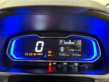 メーターの照明の色でエコドライブをアシスト!大きく見やすい文字で平均燃費等の情報を表示するTFTマルチインフォメーションディスプレイ付きデジタルメーターを採用