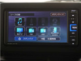 フルオートエアコン搭載。好みの温度に設定するだけで、風向や風量を自動でコントロール!いつでも快適な車内環境に。
